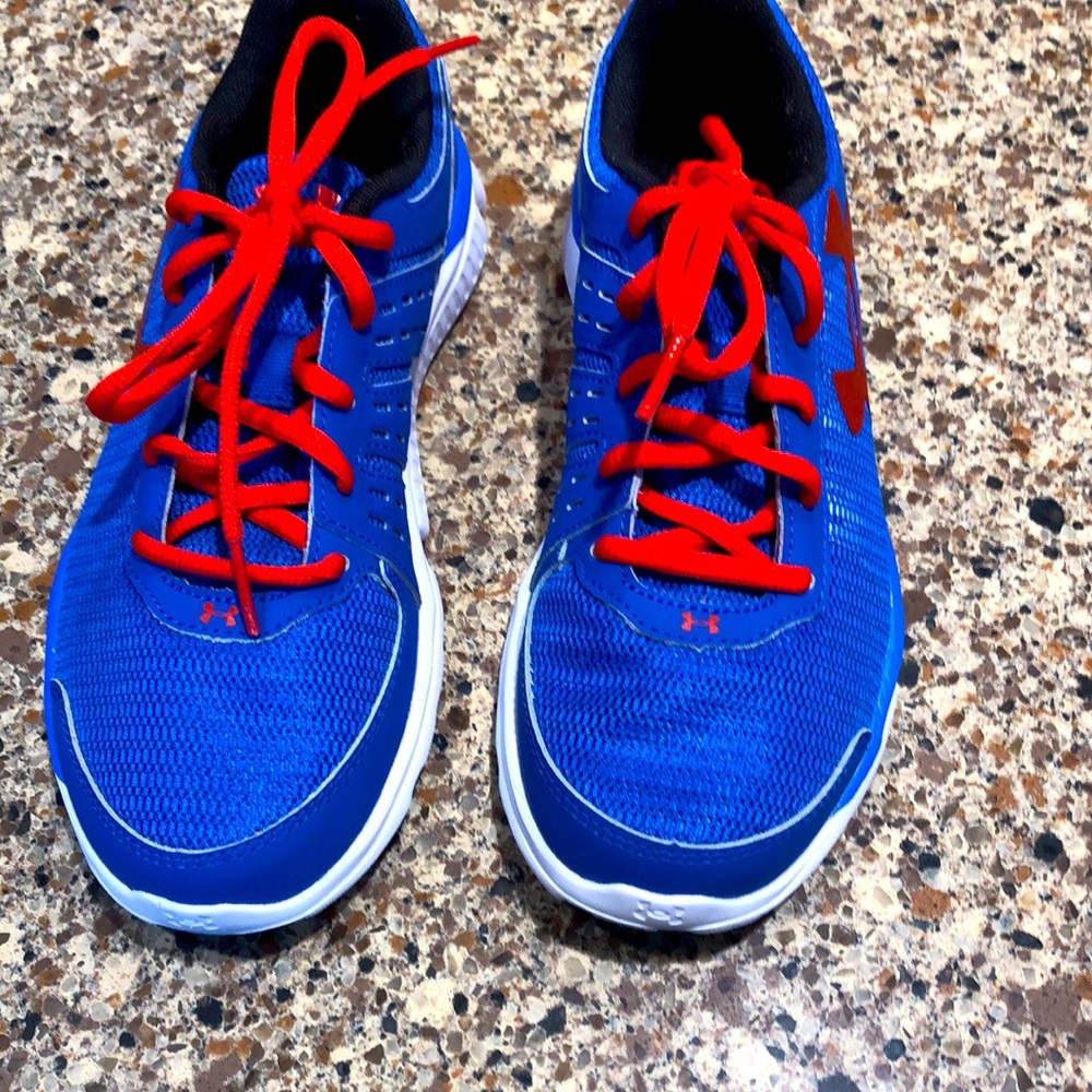 Under Armour shoes 3.5